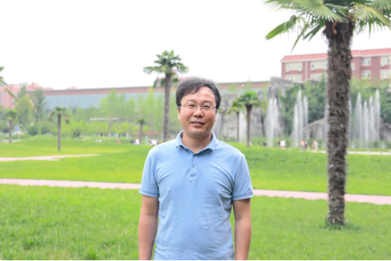 张玉成